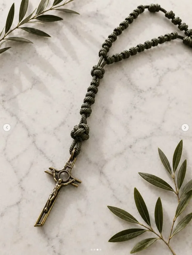 Terço Crucifixo INRI